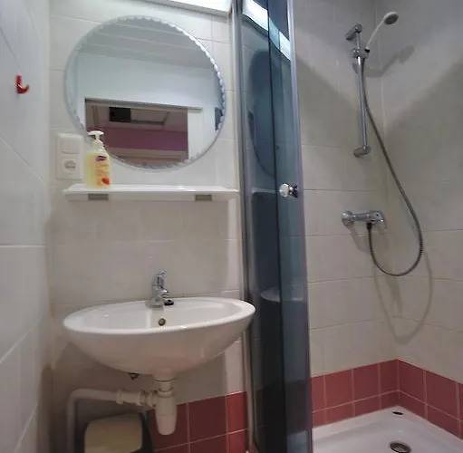 Apartment Jaani Kuelaliskorter Parnu